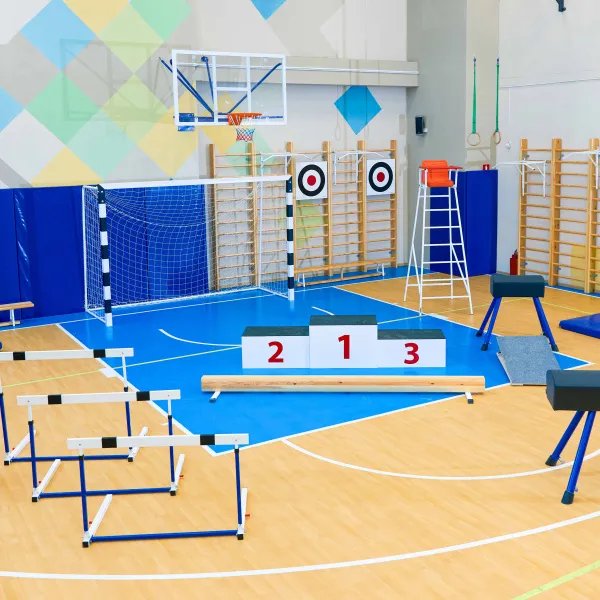 Щит баскетбольный игровой (монолитный поликарбонат) 1050х1800 мм ZAVODSPORTA за 47&nbsp;600 ₽ в Химках